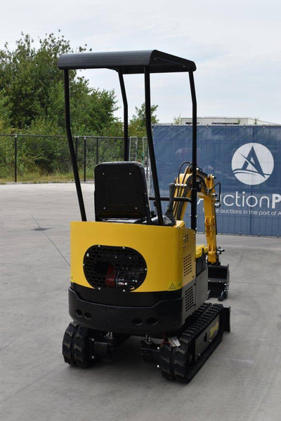 Uusi Minikuormaaja Hightop HT10: kuva Uusi Minikuormaaja Hightop HT10