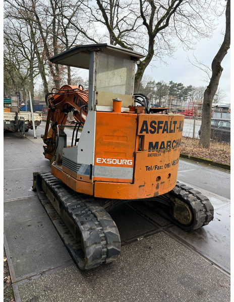 Hitachi EX50URG - Telakaivukone: kuva Hitachi EX50URG - Telakaivukone Hitachi EX50URG - Telakaivukone: kuva Hitachi EX50URG - Telakaivukone