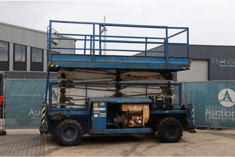 Holland lift COMBISTAR B-195DL25-4WD/P/N - Saksilava: kuva Holland lift COMBISTAR B-195DL25-4WD/P/N - Saksilava Holland lift COMBISTAR B-195DL25-4WD/P/N - Saksilava: kuva Holland lift COMBISTAR B-195DL25-4WD/P/N - Saksilava