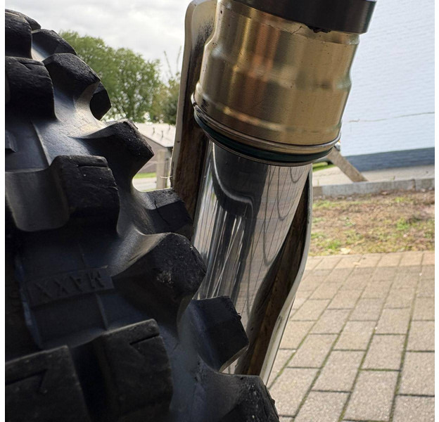 Moottoripyörä Honda CRF 500 R: kuva Moottoripyörä Honda CRF 500 R Moottoripyörä Honda CRF 500 R: kuva Moottoripyörä Honda CRF 500 R