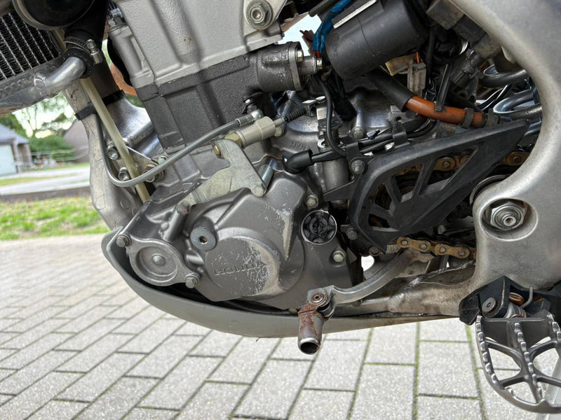 Moottoripyörä Honda CRF 500 R: kuva Moottoripyörä Honda CRF 500 R Moottoripyörä Honda CRF 500 R: kuva Moottoripyörä Honda CRF 500 R