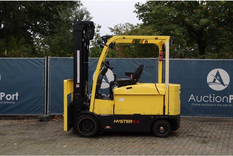 Hyster E5.5XN - Sähkötrukki: kuva Hyster E5.5XN - Sähkötrukki Hyster E5.5XN - Sähkötrukki: kuva Hyster E5.5XN - Sähkötrukki