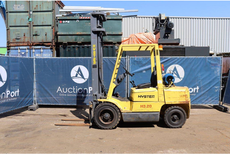 Hyster H3.20XML - Kaasutrukki: kuva Hyster H3.20XML - Kaasutrukki Hyster H3.20XML - Kaasutrukki: kuva Hyster H3.20XML - Kaasutrukki