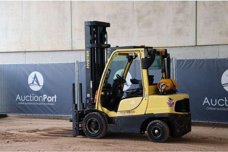 Hyster H3.5FT - Kaasutrukki: kuva Hyster H3.5FT - Kaasutrukki Hyster H3.5FT - Kaasutrukki: kuva Hyster H3.5FT - Kaasutrukki