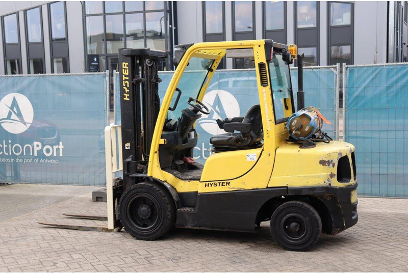 Hyster H3.5FT - Kaasutrukki: kuva Hyster H3.5FT - Kaasutrukki Hyster H3.5FT - Kaasutrukki: kuva Hyster H3.5FT - Kaasutrukki