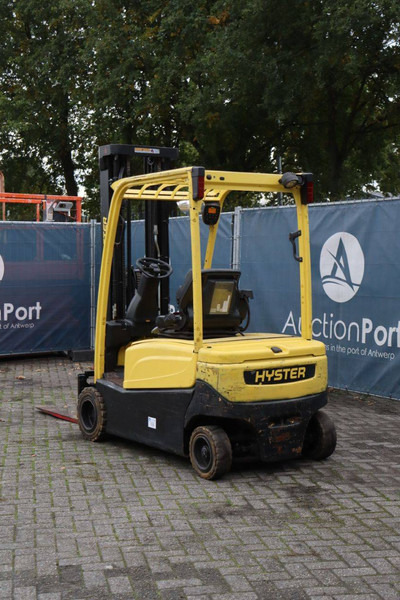 Hyster J2.0XN LWB - Sähkötrukki: kuva Hyster J2.0XN LWB - Sähkötrukki Hyster J2.0XN LWB - Sähkötrukki: kuva Hyster J2.0XN LWB - Sähkötrukki