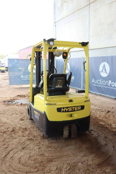 Hyster J2.0XNT LWB - Sähkötrukki: kuva Hyster J2.0XNT LWB - Sähkötrukki Hyster J2.0XNT LWB - Sähkötrukki: kuva Hyster J2.0XNT LWB - Sähkötrukki