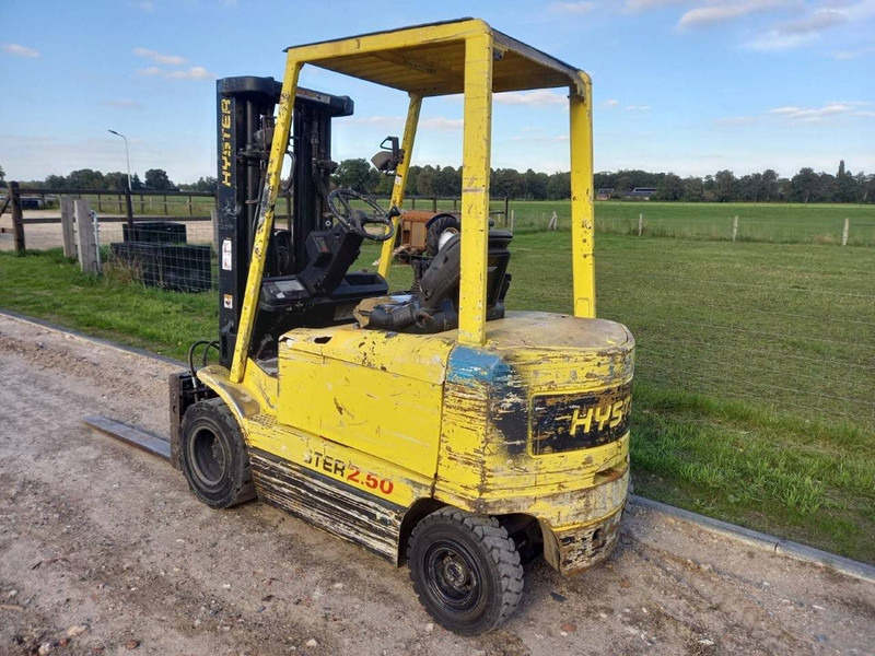 Hyster J2.50XM - Sähkötrukki: kuva Hyster J2.50XM - Sähkötrukki Hyster J2.50XM - Sähkötrukki: kuva Hyster J2.50XM - Sähkötrukki