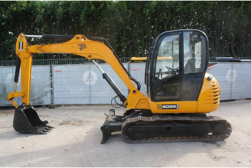 JCB 8056 - Telakaivukone: kuva JCB 8056 - Telakaivukone JCB 8056 - Telakaivukone: kuva JCB 8056 - Telakaivukone