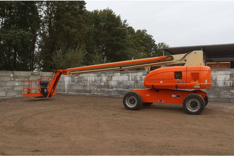 JLG 860SJ - Kuukulkija: kuva JLG 860SJ - Kuukulkija JLG 860SJ - Kuukulkija: kuva JLG 860SJ - Kuukulkija