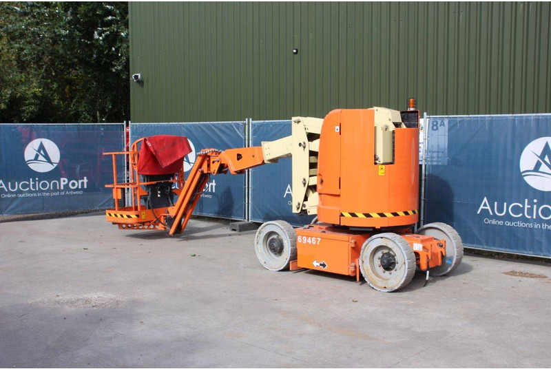 JLG E300AJP - Puomilava: kuva JLG E300AJP - Puomilava JLG E300AJP - Puomilava: kuva JLG E300AJP - Puomilava