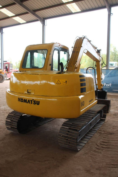 Komatsu PC60-7 - Telakaivukone: kuva Komatsu PC60-7 - Telakaivukone Komatsu PC60-7 - Telakaivukone: kuva Komatsu PC60-7 - Telakaivukone