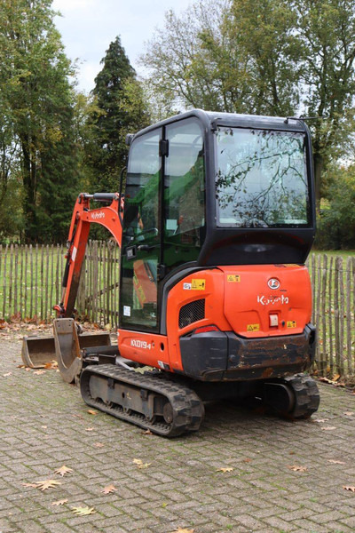 Kubota KX019-4 - Minikuormaaja: kuva Kubota KX019-4 - Minikuormaaja Kubota KX019-4 - Minikuormaaja: kuva Kubota KX019-4 - Minikuormaaja