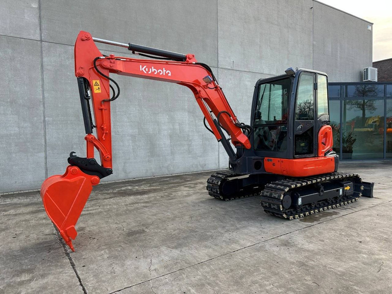Kubota KX155-5 - Telakaivukone: kuva Kubota KX155-5 - Telakaivukone Kubota KX155-5 - Telakaivukone: kuva Kubota KX155-5 - Telakaivukone
