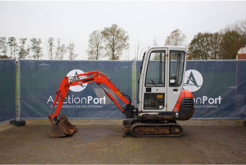 Kubota KX36-2a - Telakaivukone: kuva Kubota KX36-2a - Telakaivukone Kubota KX36-2a - Telakaivukone: kuva Kubota KX36-2a - Telakaivukone