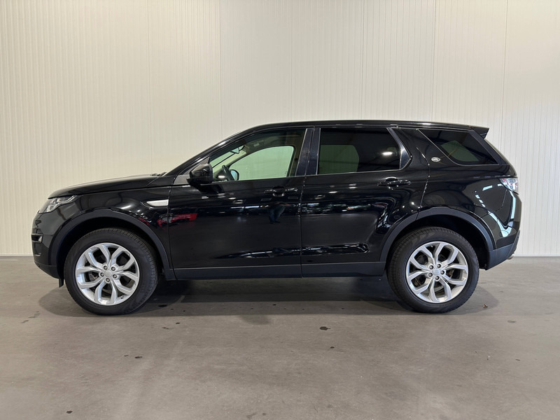 Land Rover Discovery Sport HSE LC - Maasturi/ Katumaasturi: kuva Land Rover Discovery Sport HSE LC - Maasturi/ Katumaasturi Land Rover Discovery Sport HSE LC - Maasturi/ Katumaasturi: kuva Land Rover Discovery Sport HSE LC - Maasturi/ Katumaasturi