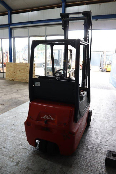 Linde E16 - Sähkötrukki: kuva Linde E16 - Sähkötrukki Linde E16 - Sähkötrukki: kuva Linde E16 - Sähkötrukki