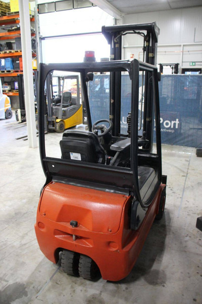 Linde E16C-02 - Sähkötrukki: kuva Linde E16C-02 - Sähkötrukki Linde E16C-02 - Sähkötrukki: kuva Linde E16C-02 - Sähkötrukki