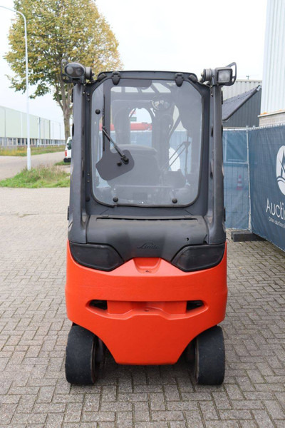 Linde E30HL-01/600 - Sähkötrukki: kuva Linde E30HL-01/600 - Sähkötrukki Linde E30HL-01/600 - Sähkötrukki: kuva Linde E30HL-01/600 - Sähkötrukki