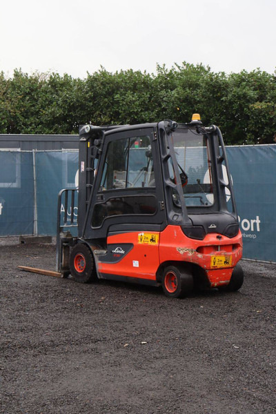 Linde E30L-01 - Sähkötrukki: kuva Linde E30L-01 - Sähkötrukki Linde E30L-01 - Sähkötrukki: kuva Linde E30L-01 - Sähkötrukki