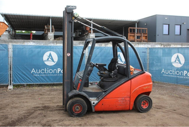 Linde H25T - Maastotrukki: kuva Linde H25T - Maastotrukki Linde H25T - Maastotrukki: kuva Linde H25T - Maastotrukki