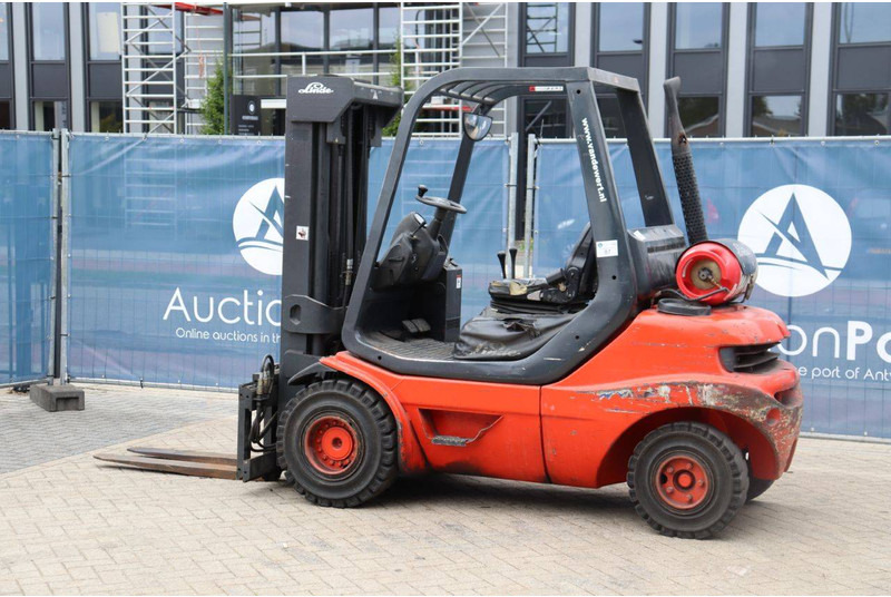 Linde H30T-03 - Kaasutrukki: kuva Linde H30T-03 - Kaasutrukki Linde H30T-03 - Kaasutrukki: kuva Linde H30T-03 - Kaasutrukki