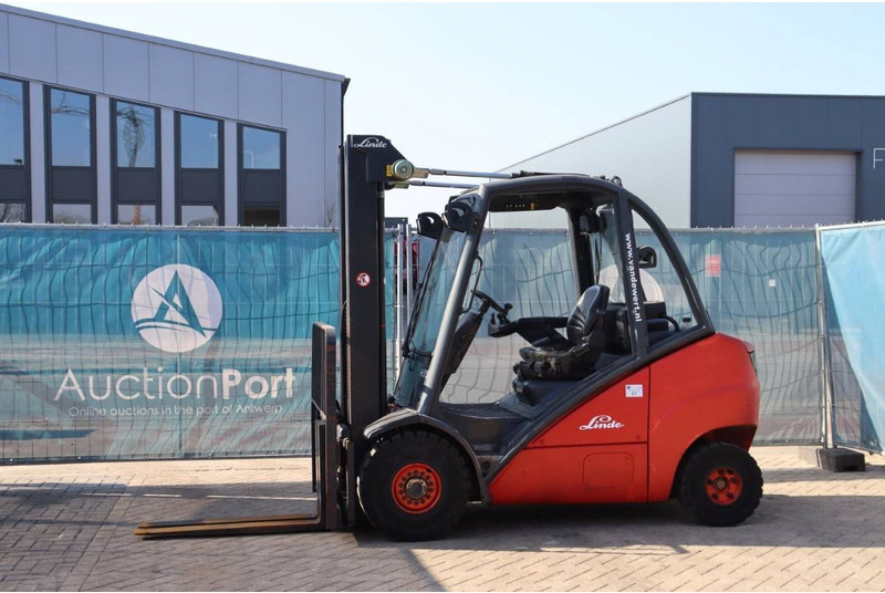 Linde H35D - Dieseltrukki: kuva Linde H35D - Dieseltrukki Linde H35D - Dieseltrukki: kuva Linde H35D - Dieseltrukki