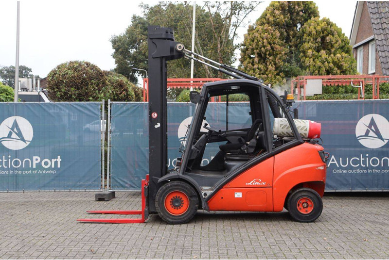 Linde H35T - Kaasutrukki: kuva Linde H35T - Kaasutrukki Linde H35T - Kaasutrukki: kuva Linde H35T - Kaasutrukki