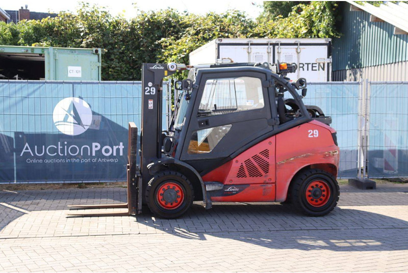 Linde H50T - Kaasutrukki: kuva Linde H50T - Kaasutrukki Linde H50T - Kaasutrukki: kuva Linde H50T - Kaasutrukki