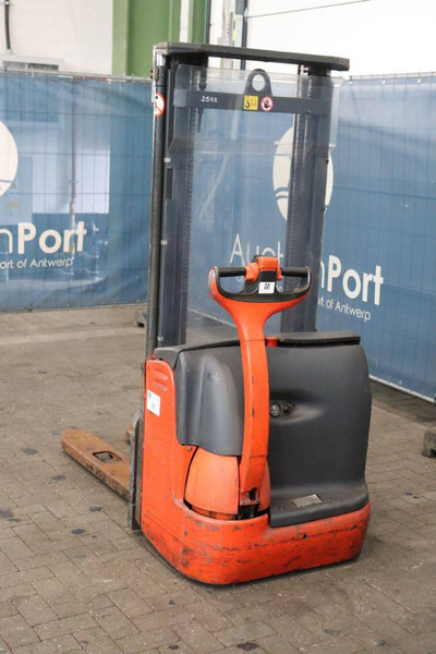 Linde L12 - Pinoamistrukki: kuva Linde L12 - Pinoamistrukki Linde L12 - Pinoamistrukki: kuva Linde L12 - Pinoamistrukki