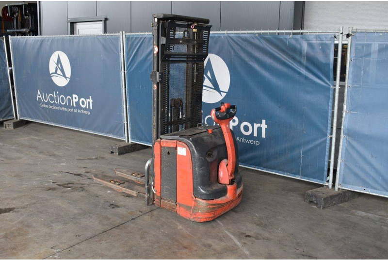 Linde L14 - Pinoamistrukki: kuva Linde L14 - Pinoamistrukki Linde L14 - Pinoamistrukki: kuva Linde L14 - Pinoamistrukki