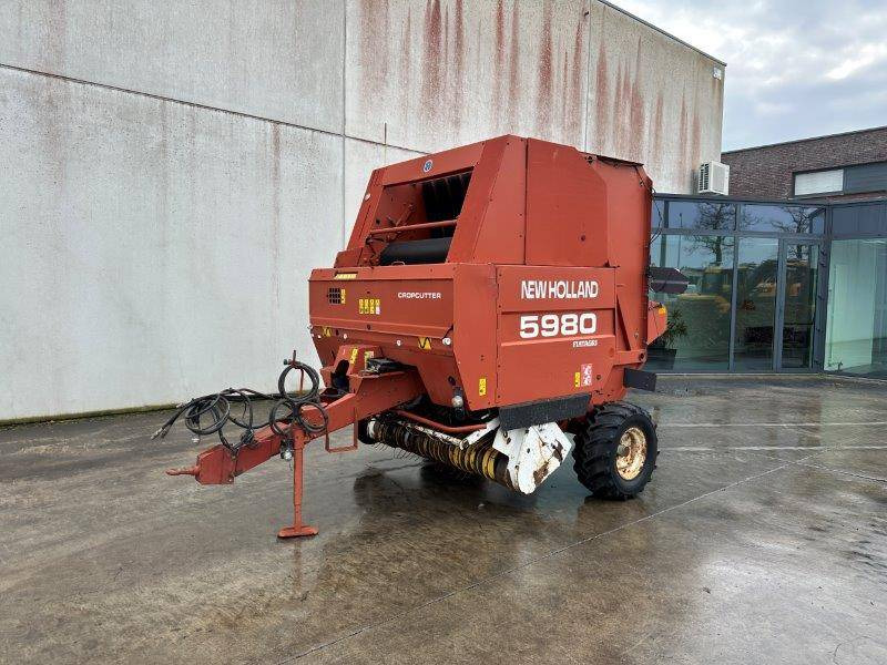 New Holland 654 - Maatalouskoneet: kuva New Holland 654 - Maatalouskoneet New Holland 654 - Maatalouskoneet: kuva New Holland 654 - Maatalouskoneet