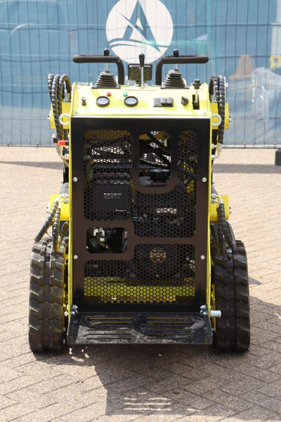 Machpro MPS330 - Telakuormaaja: kuva Machpro MPS330 - Telakuormaaja Machpro MPS330 - Telakuormaaja: kuva Machpro MPS330 - Telakuormaaja