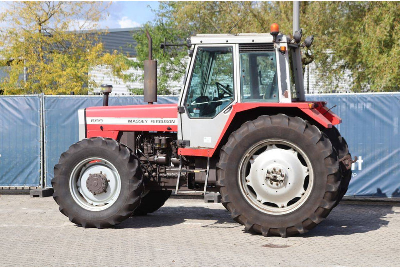 Massey Ferguson 699 - Traktori: kuva Massey Ferguson 699 - Traktori Massey Ferguson 699 - Traktori: kuva Massey Ferguson 699 - Traktori