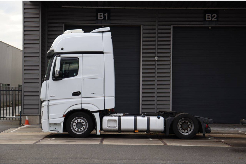 Mercedes-Benz ACTROS - Kuorma-auto alusta: kuva Mercedes-Benz ACTROS - Kuorma-auto alusta Mercedes-Benz ACTROS - Kuorma-auto alusta: kuva Mercedes-Benz ACTROS - Kuorma-auto alusta