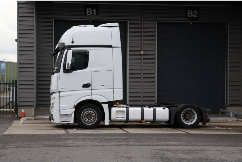 Mercedes-Benz Actros - Kuorma-auto alusta: kuva Mercedes-Benz Actros - Kuorma-auto alusta Mercedes-Benz Actros - Kuorma-auto alusta: kuva Mercedes-Benz Actros - Kuorma-auto alusta