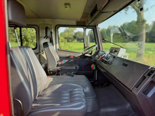 Mercedes-Benz E817R - Paloauto: kuva Mercedes-Benz E817R - Paloauto Mercedes-Benz E817R - Paloauto: kuva Mercedes-Benz E817R - Paloauto