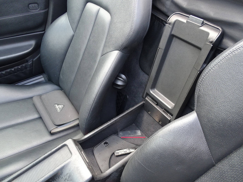 Sedan Mercedes-Benz SLK SLK200: kuva Sedan Mercedes-Benz SLK SLK200