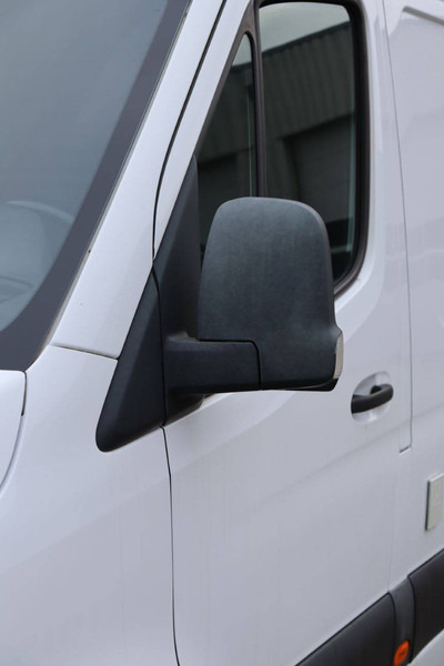 Kylmäauto Mercedes-Benz Sprinter: kuva Kylmäauto Mercedes-Benz Sprinter Kylmäauto Mercedes-Benz Sprinter: kuva Kylmäauto Mercedes-Benz Sprinter