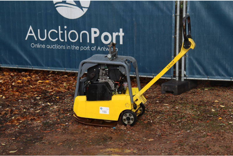 Neuson DPU - Tärylevy: kuva Neuson DPU - Tärylevy Neuson DPU - Tärylevy: kuva Neuson DPU - Tärylevy