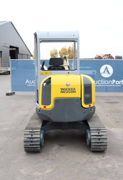 Neuson EZ28 - Minikuormaaja: kuva Neuson EZ28 - Minikuormaaja Neuson EZ28 - Minikuormaaja: kuva Neuson EZ28 - Minikuormaaja