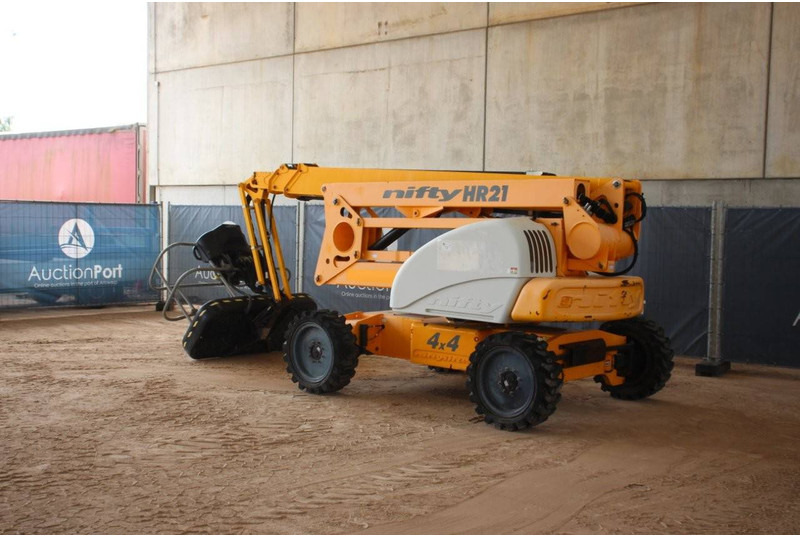 Niftylift HR21 D 4X4 - Puomilava: kuva Niftylift HR21 D 4X4 - Puomilava Niftylift HR21 D 4X4 - Puomilava: kuva Niftylift HR21 D 4X4 - Puomilava