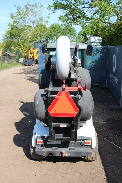 Nilfisk City Ranger 2250 - Lakaisuauto: kuva Nilfisk City Ranger 2250 - Lakaisuauto Nilfisk City Ranger 2250 - Lakaisuauto: kuva Nilfisk City Ranger 2250 - Lakaisuauto