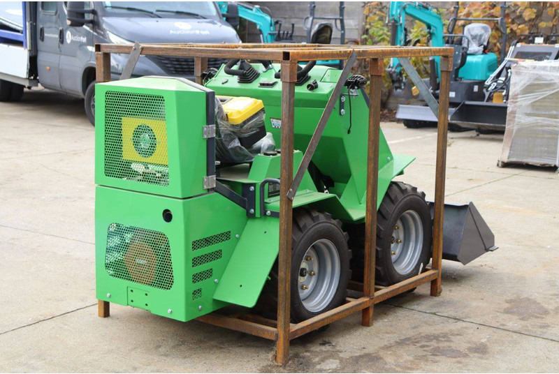 Nycheki SK-K105 - Pyöräkuormaaja: kuva Nycheki SK-K105 - Pyöräkuormaaja Nycheki SK-K105 - Pyöräkuormaaja: kuva Nycheki SK-K105 - Pyöräkuormaaja