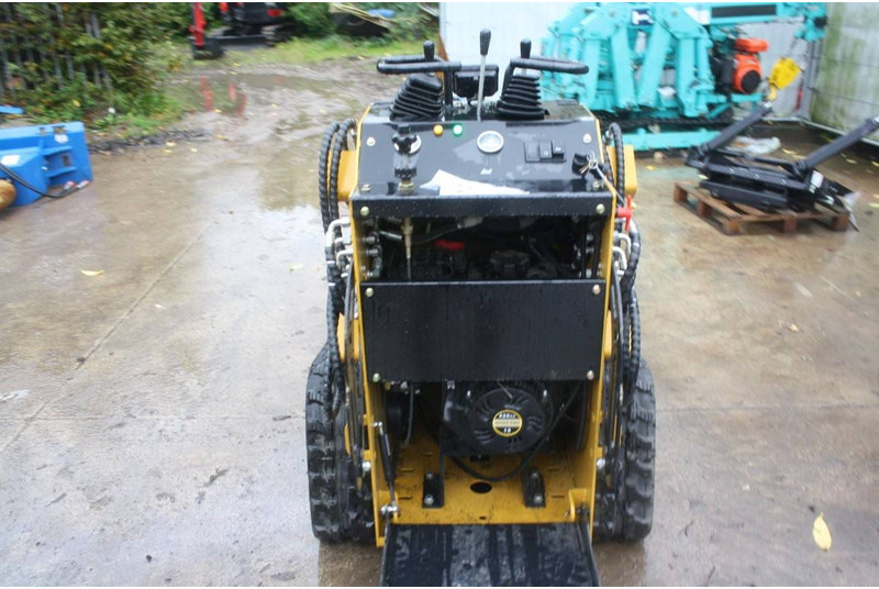 Onbekend LRT360 - Telakuormaaja: kuva Onbekend LRT360 - Telakuormaaja Onbekend LRT360 - Telakuormaaja: kuva Onbekend LRT360 - Telakuormaaja