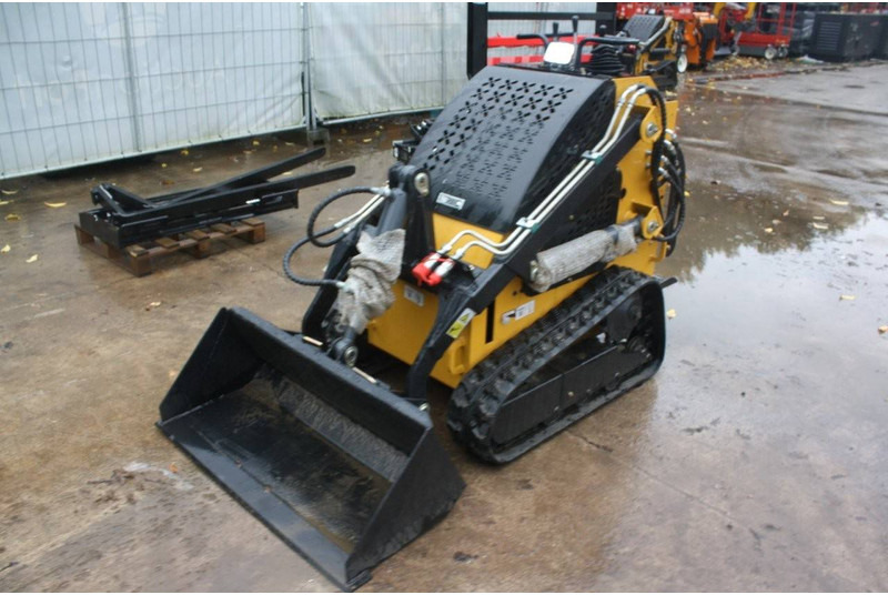 Onbekend LRT360 - Telakuormaaja: kuva Onbekend LRT360 - Telakuormaaja Onbekend LRT360 - Telakuormaaja: kuva Onbekend LRT360 - Telakuormaaja