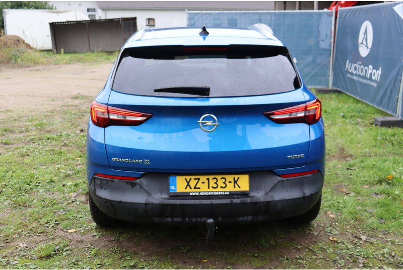 Opel Grandland X - Sedan: kuva Opel Grandland X - Sedan Opel Grandland X - Sedan: kuva Opel Grandland X - Sedan