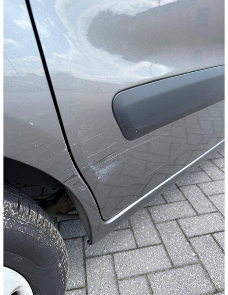 Sedan Peugeot Partner Tepee 1.6 HDI: kuva Sedan Peugeot Partner Tepee 1.6 HDI