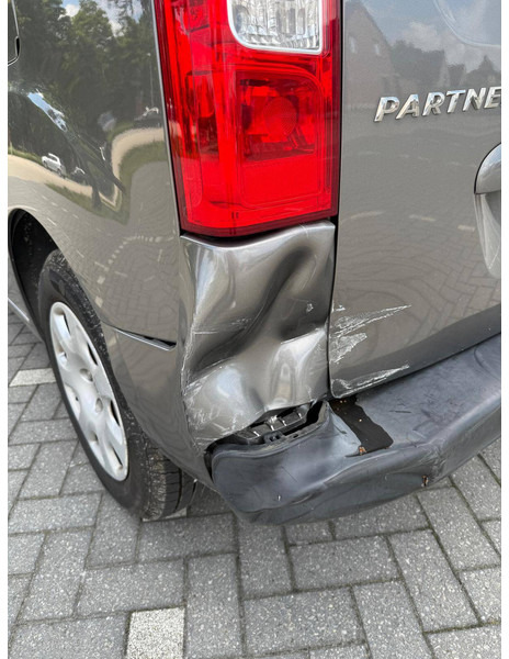 Peugeot Partner Tepee 1.6 HDI - Sedan: kuva Peugeot Partner Tepee 1.6 HDI - Sedan Peugeot Partner Tepee 1.6 HDI - Sedan: kuva Peugeot Partner Tepee 1.6 HDI - Sedan