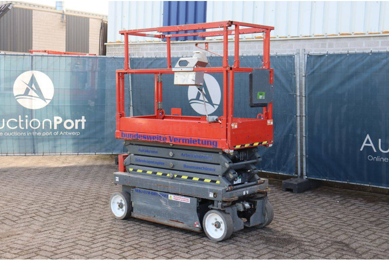 Skyjack SJ 3219 - Saksilava: kuva Skyjack SJ 3219 - Saksilava Skyjack SJ 3219 - Saksilava: kuva Skyjack SJ 3219 - Saksilava